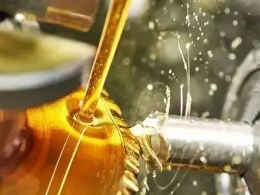 Application of lubricating oil in gearbox